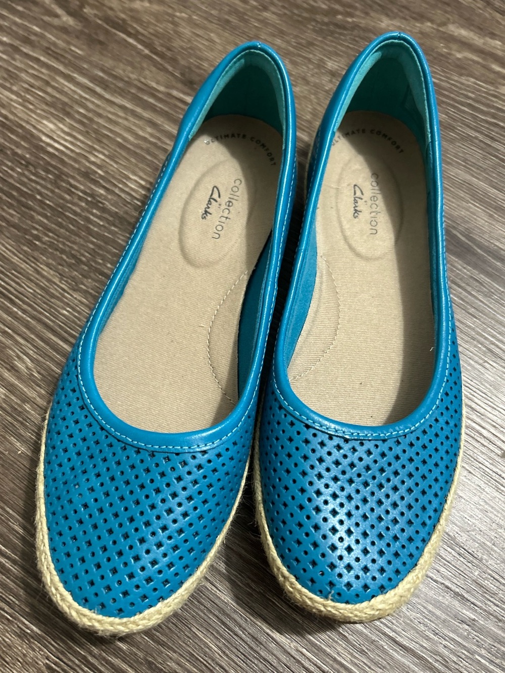 Clark’s Danelly Adira Teal Blue Perforated Espadrille Flats Size 7 Women’s